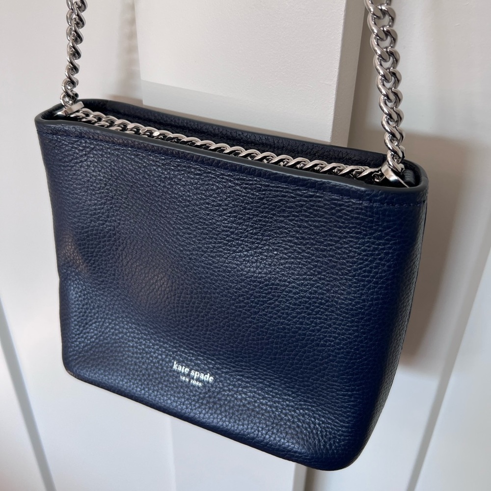 Kate Spade Polly Pebble Navy Blue crossbody chain purse bag - Picture 4 of 10